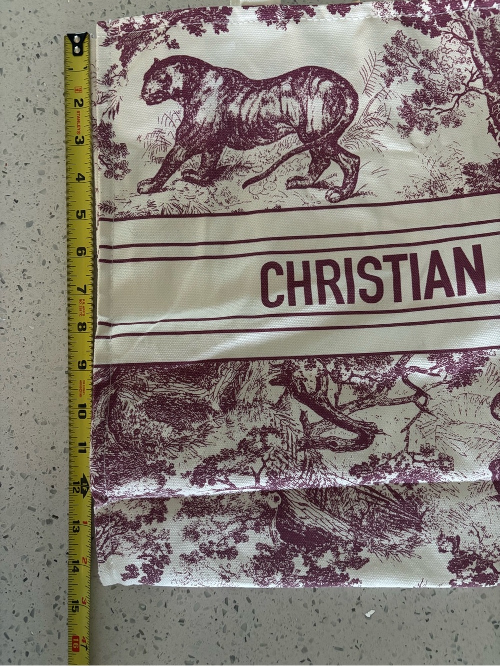 Christian Dior Cream and Burgundy Toile Christian Dior Tote GWP NWOT - Picture 3 of 5